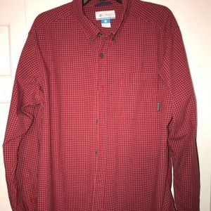 Men’s L Columbia button down